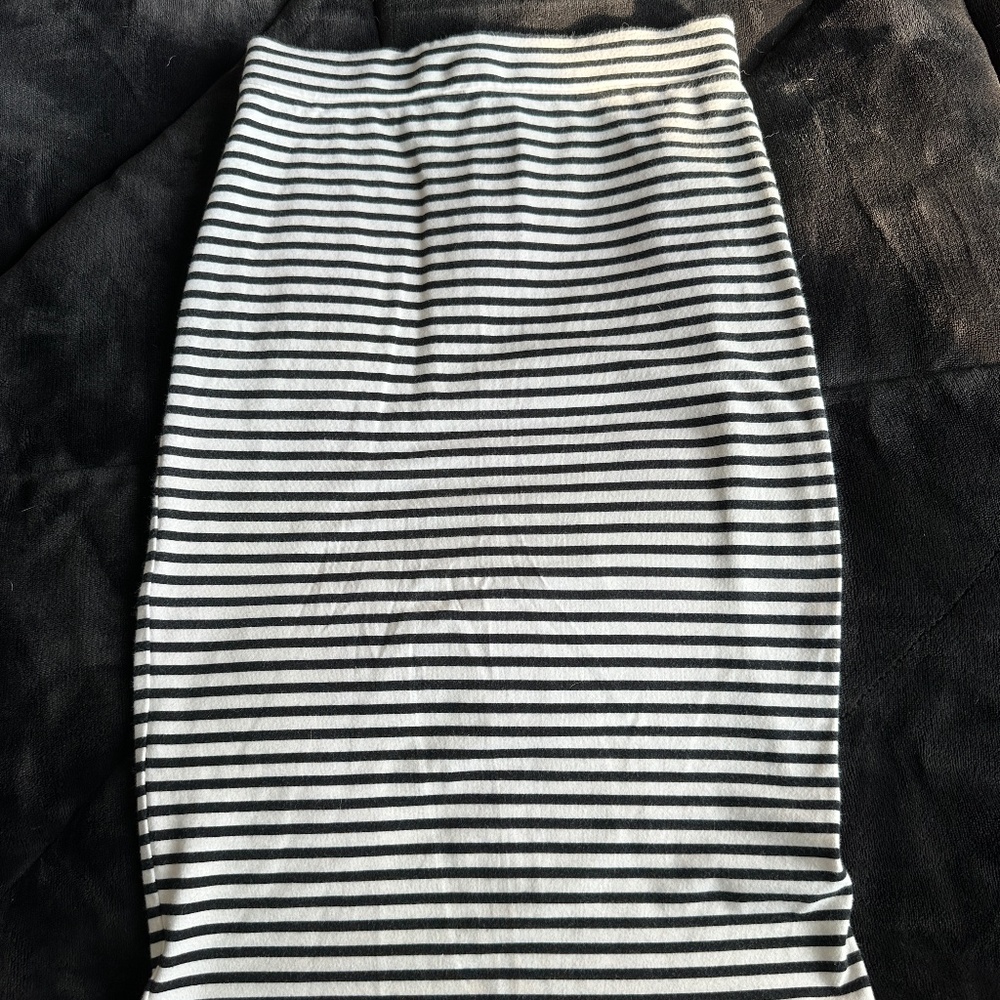Roxy black and white stripe fitted skirt